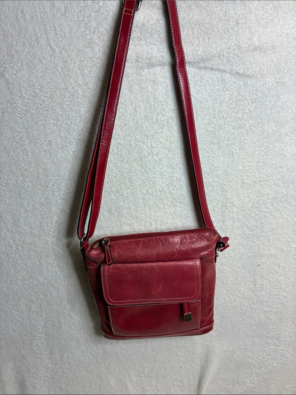 Giani Bernini Red Leather Crossbody with Front Flap Pocket
